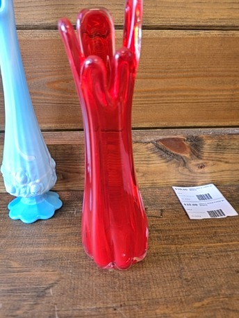 Red swung vase 5 fingers