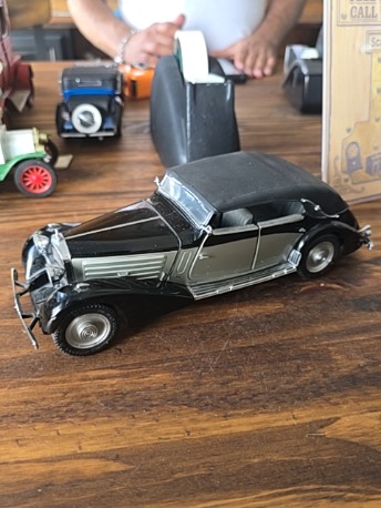 The Franklin Mint, Precision Models: 1939 Maybach Zepplin, Die-Cast Model Car