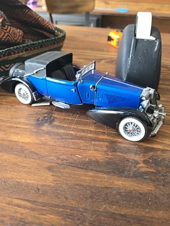 FRANKLIN MINT 1933 DEUSENBERG J VICTORIA CAR 1:24 SCALE DIE CAST MIB