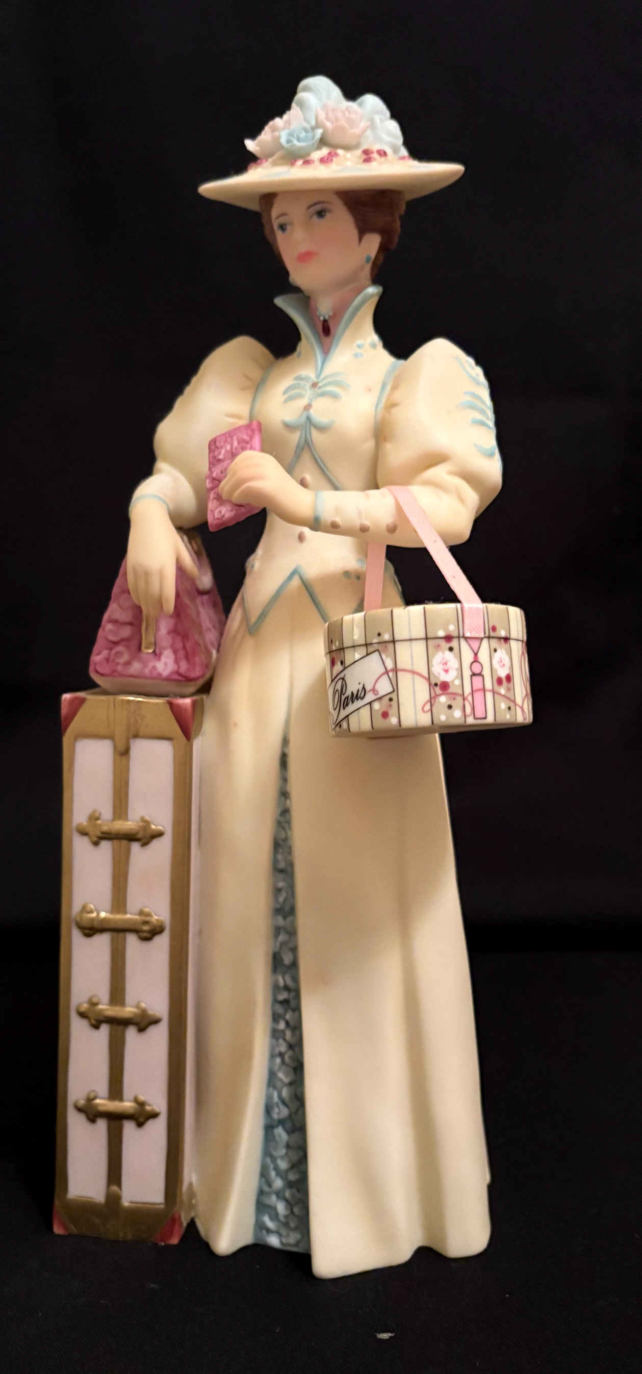 Mrs.  Albee Award AVON 2002