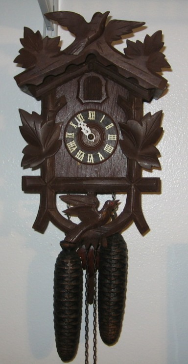 8-Day Cuckoo Clock, Herr traditional